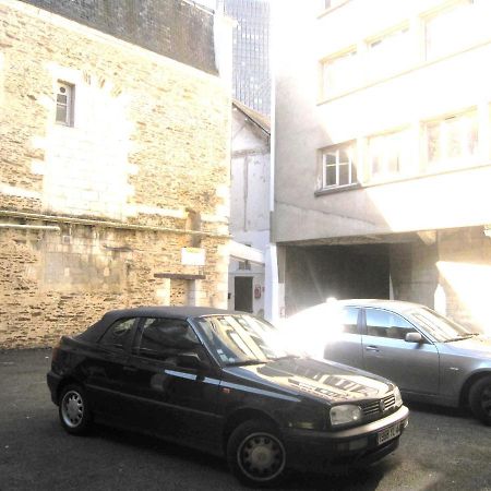 Hotel Des 3 Marchands น็องต์ ภายนอก รูปภาพ