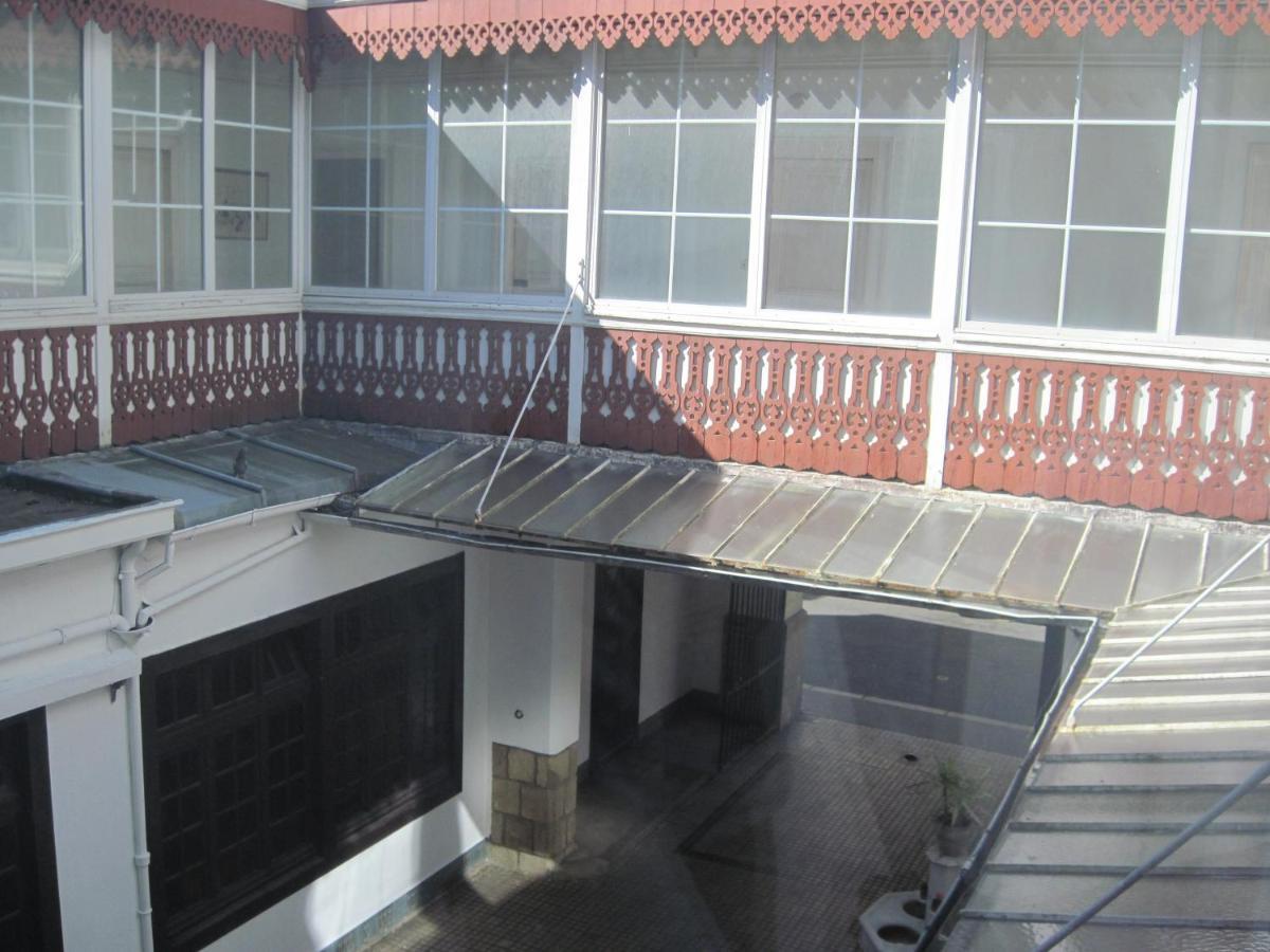 Hotel Des 3 Marchands น็องต์ ภายนอก รูปภาพ